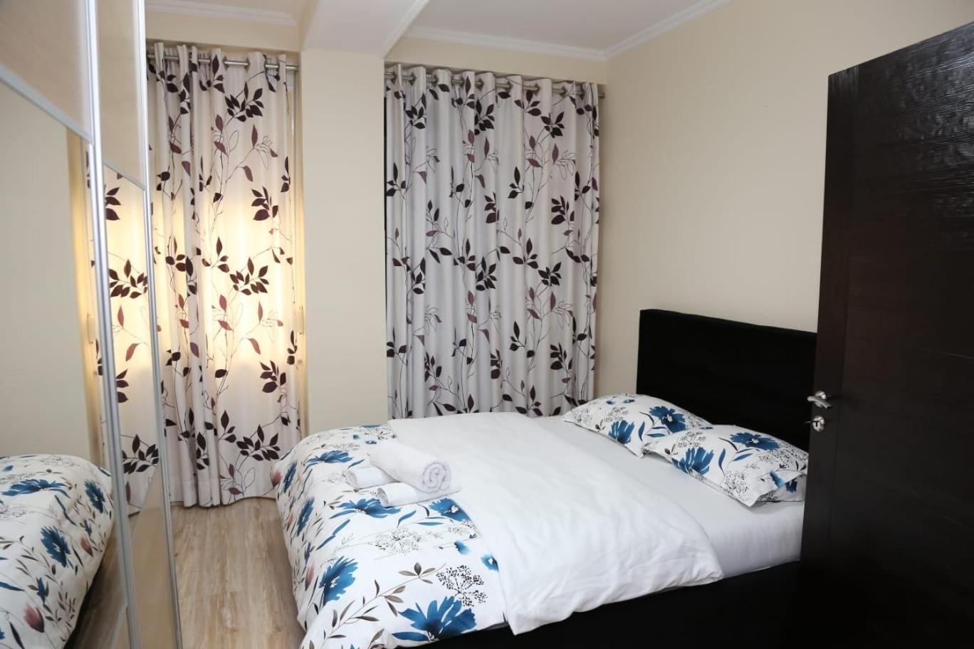 Ergi'S Host Apartment ติรานา ภายนอก รูปภาพ