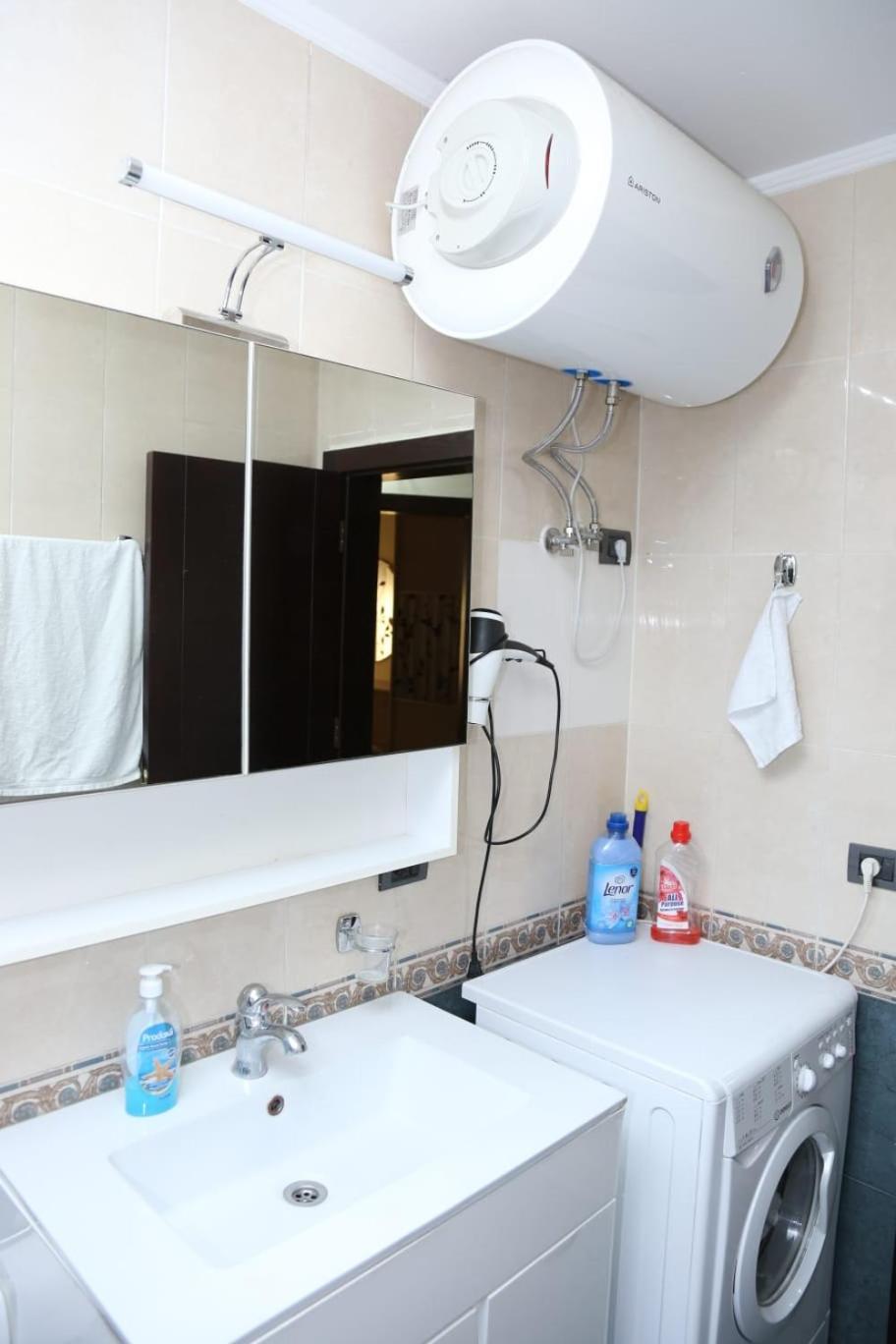 Ergi'S Host Apartment ติรานา ภายนอก รูปภาพ