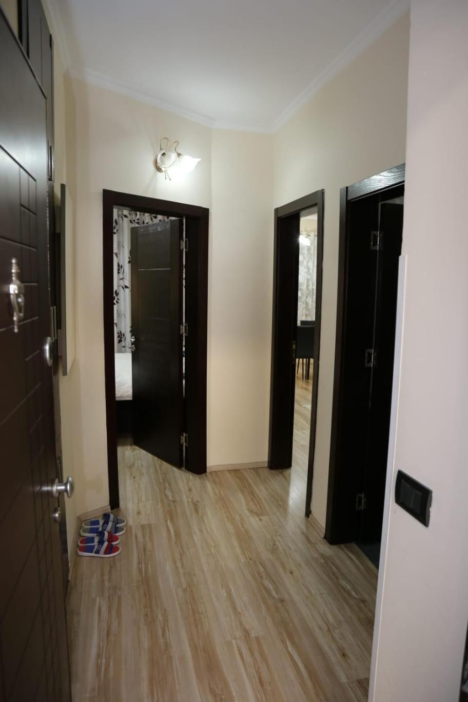Ergi'S Host Apartment ติรานา ภายนอก รูปภาพ