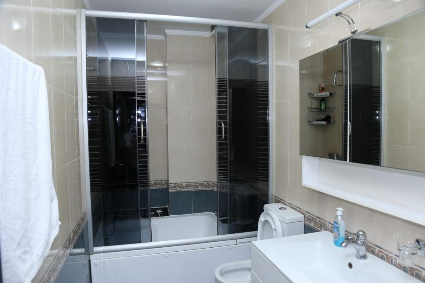 Ergi'S Host Apartment ติรานา ภายนอก รูปภาพ